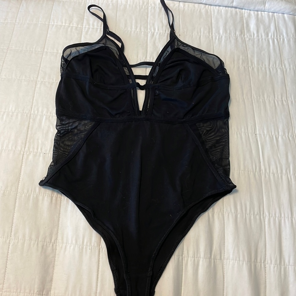 Mesh body suit